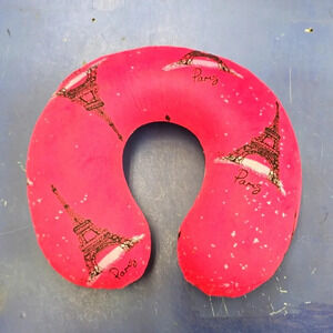 NWOT Travel Neck Pillow Memory Foam